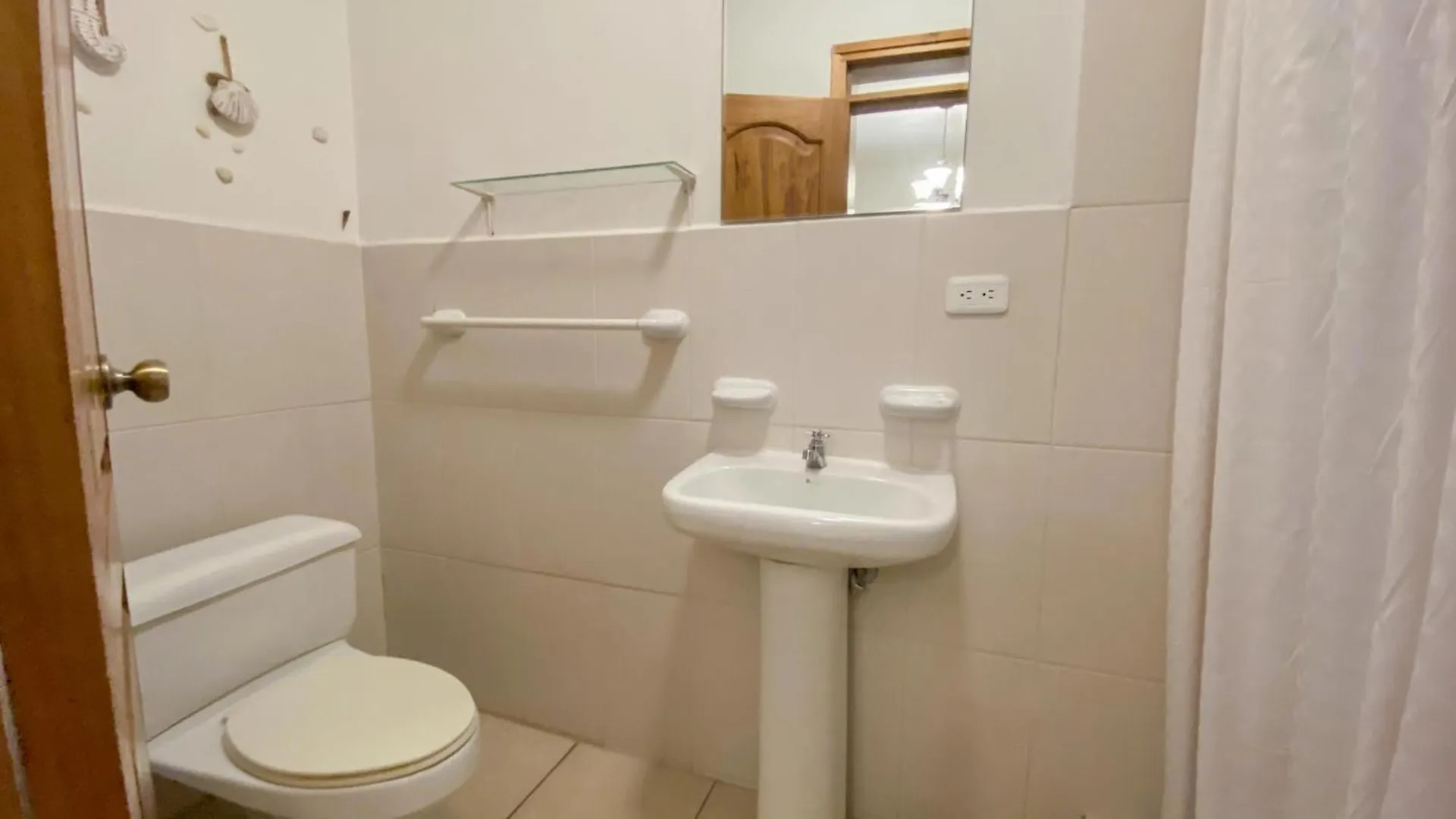 Sakti Hostal B&B Quito 0*,